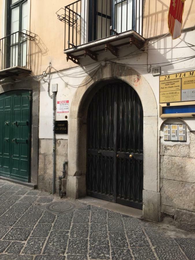 Dimora Dei Mercanti Salerno Exterior photo